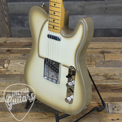 Fender Limited Edition Vintera II '60s Telecaster Maple Fingerboard - Antigua with Gigbag