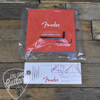 Fender Limited Edition Vintera II '60s Telecaster Maple Fingerboard - Antigua with Gigbag