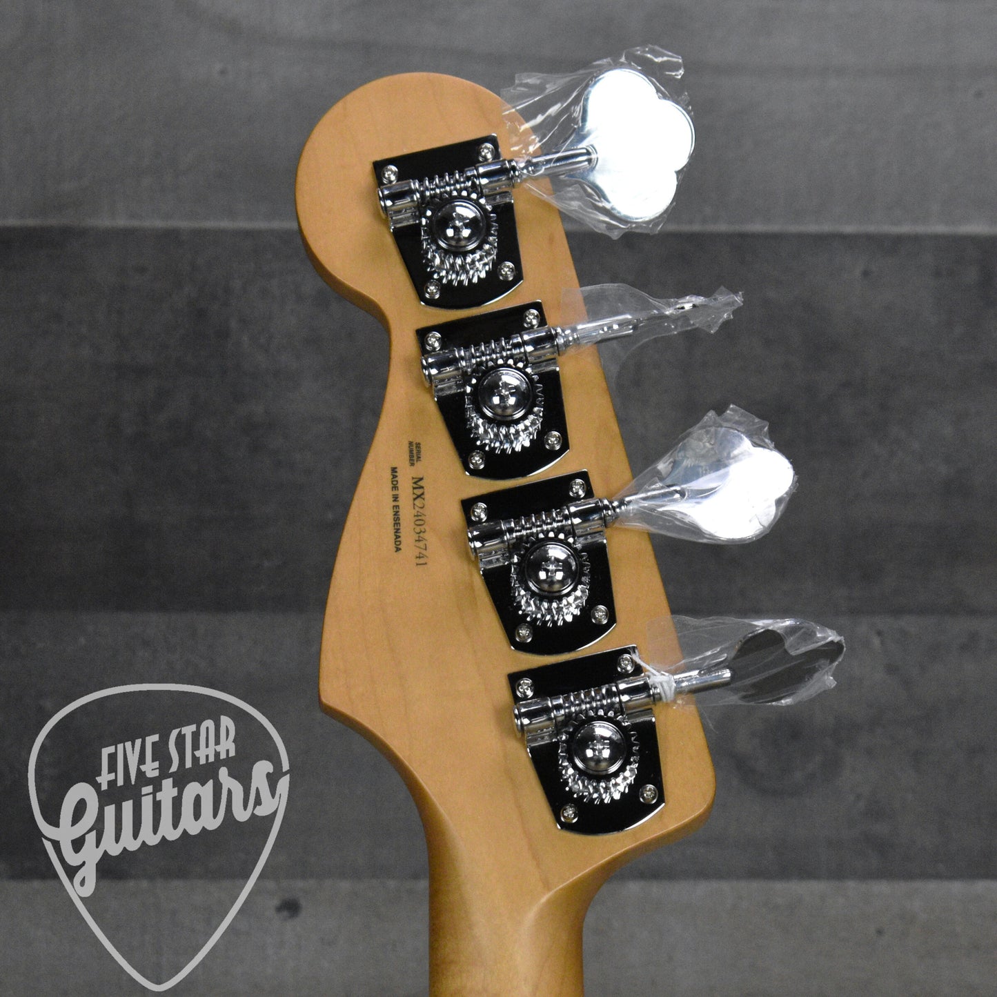 Fender Player II Jazz Bass - Hialeah Yellow