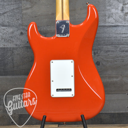 Fender Player II Stratocaster HSS -  Coral Red