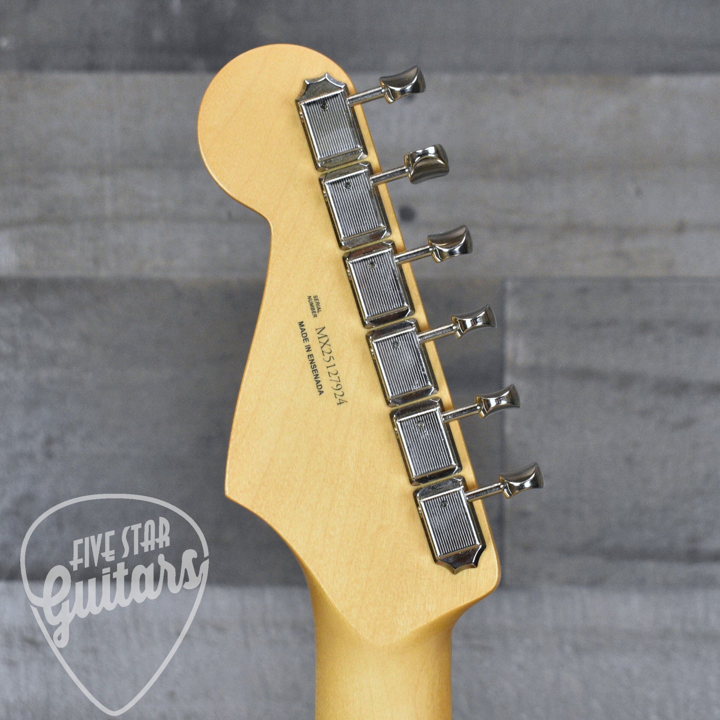 Fender Player II Stratocaster HSS -  Coral Red