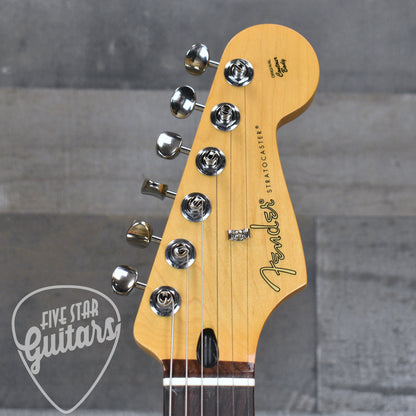 Fender Player II Stratocaster HSS -  Coral Red