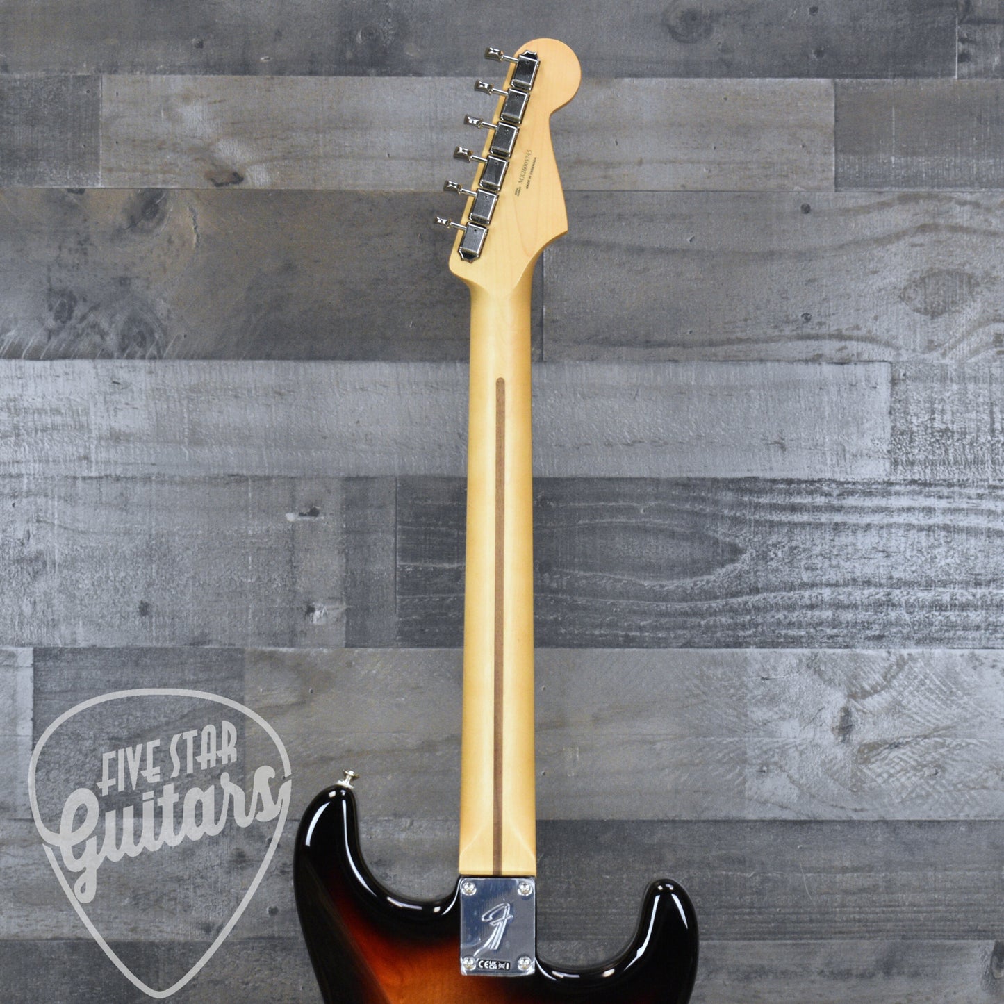 Fender Player II Stratocaster Left-Handed Rosewood Fingerboard - 3-Color Sunburst
