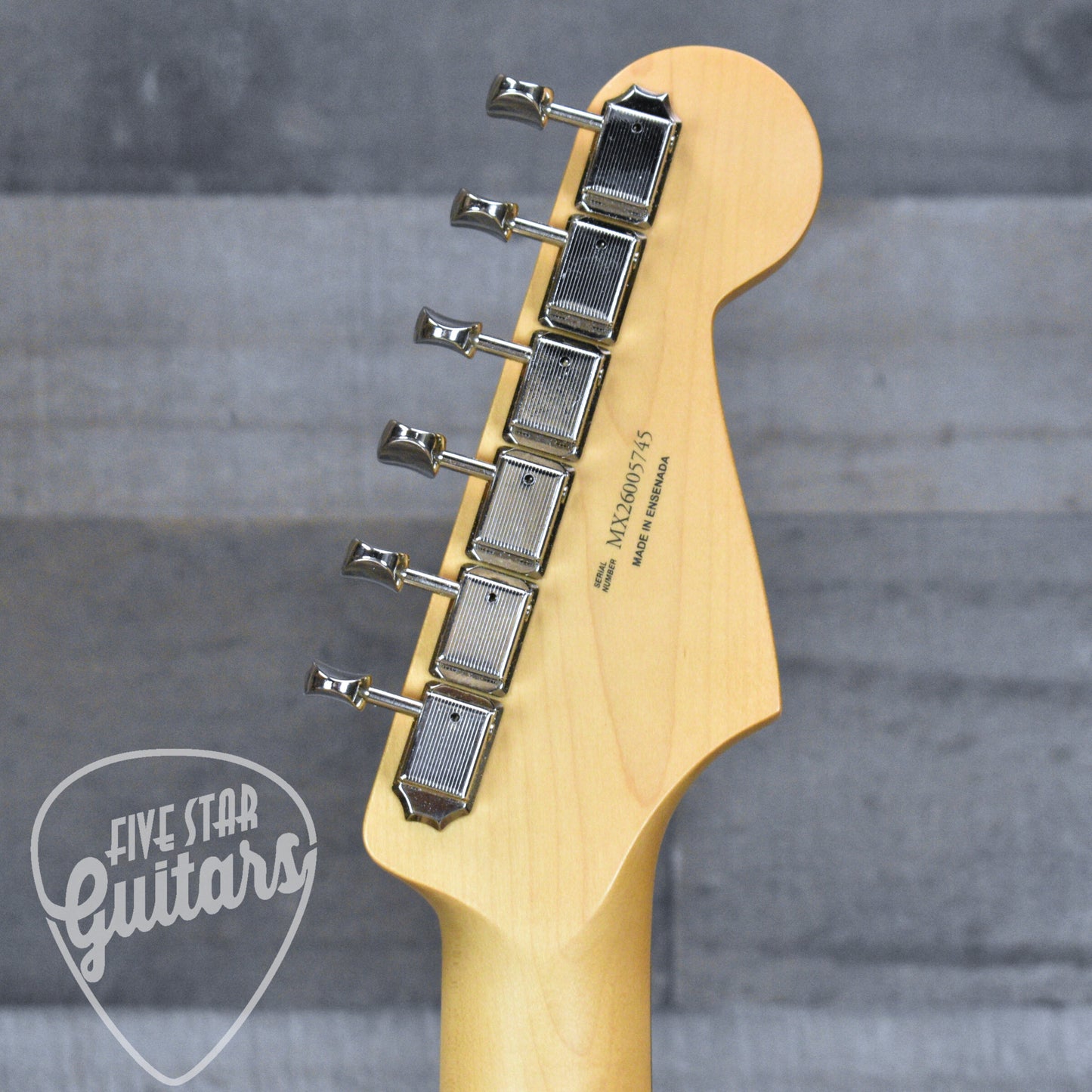 Fender Player II Stratocaster Left-Handed Rosewood Fingerboard - 3-Color Sunburst