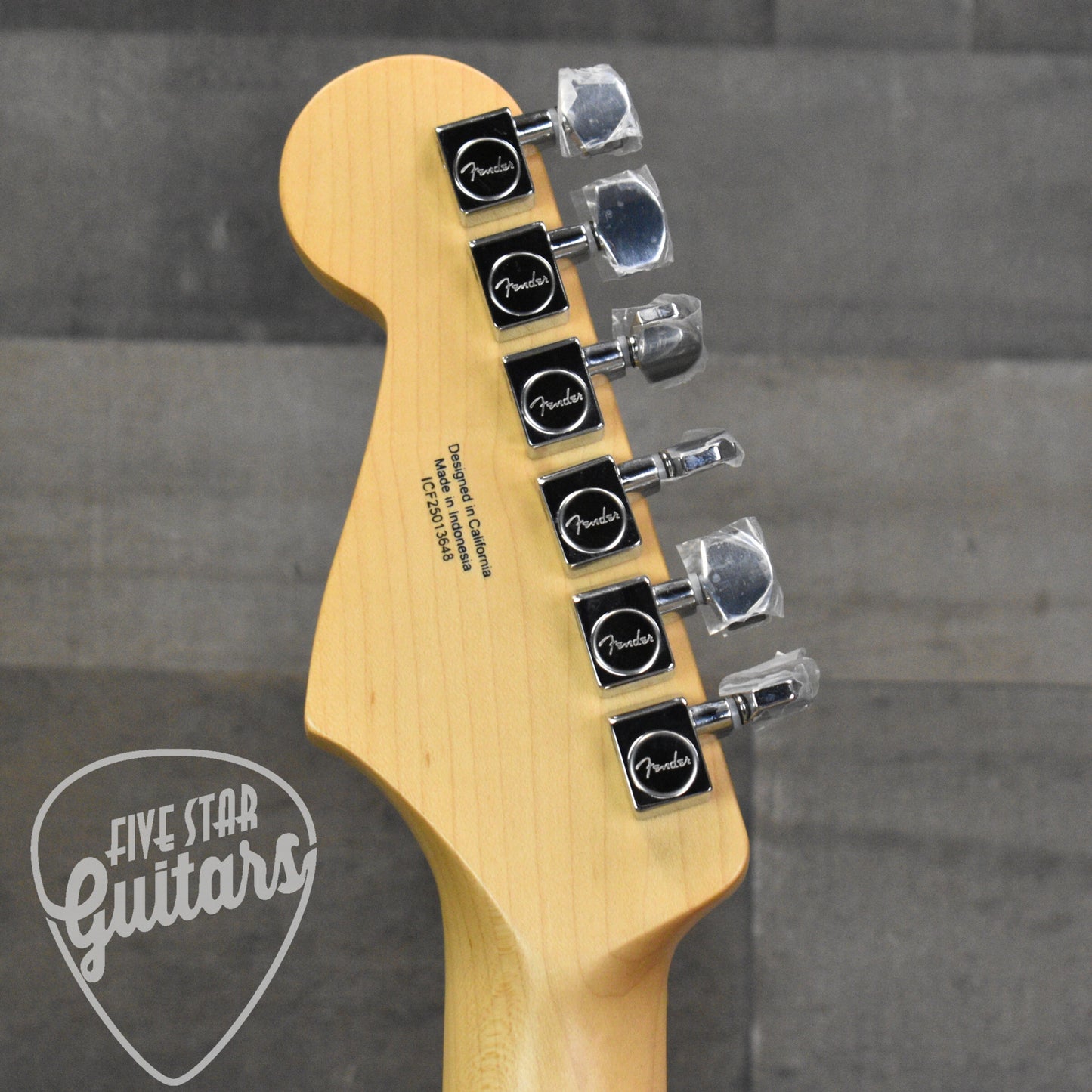 Fender Standard Stratocaster - Aqua Marine Metallic