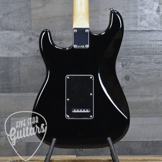 Fender Standard Stratocaster HSS Laurel Fingerboard - Black
