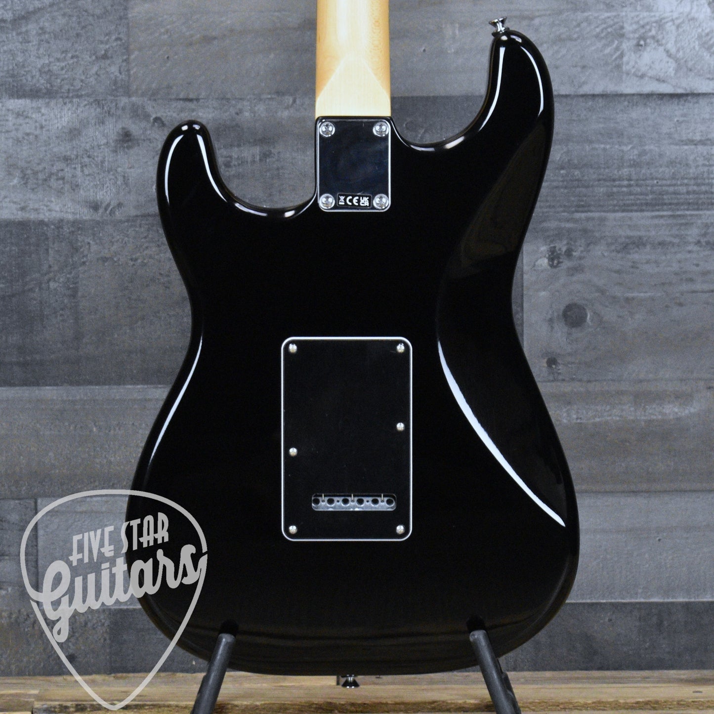 Fender Standard Stratocaster HSS Laurel Fingerboard - Black