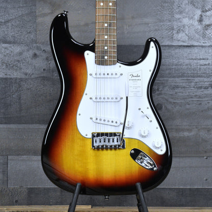 Fender Standard Stratocaster Laurel Fingerboard -  3-Color Sunburst