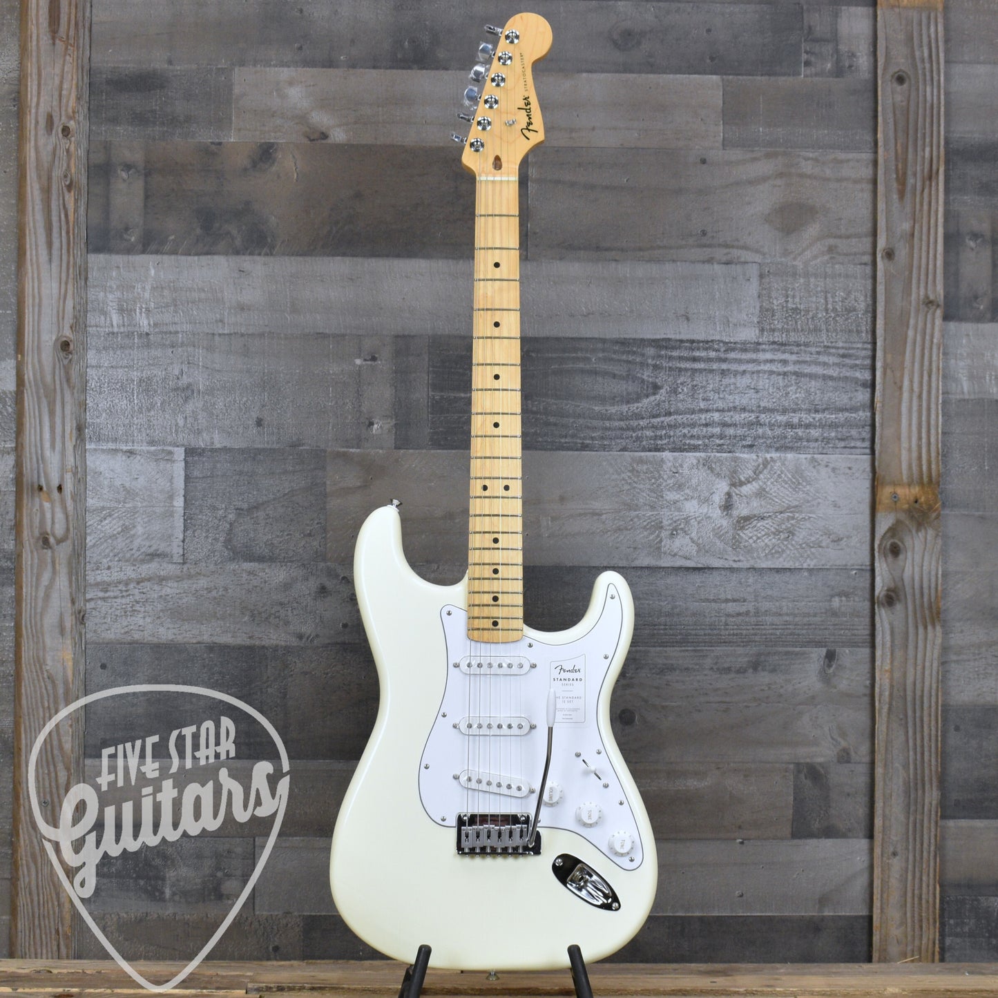 Fender Standard Stratocaster Maple Fingerboard - Olympic White