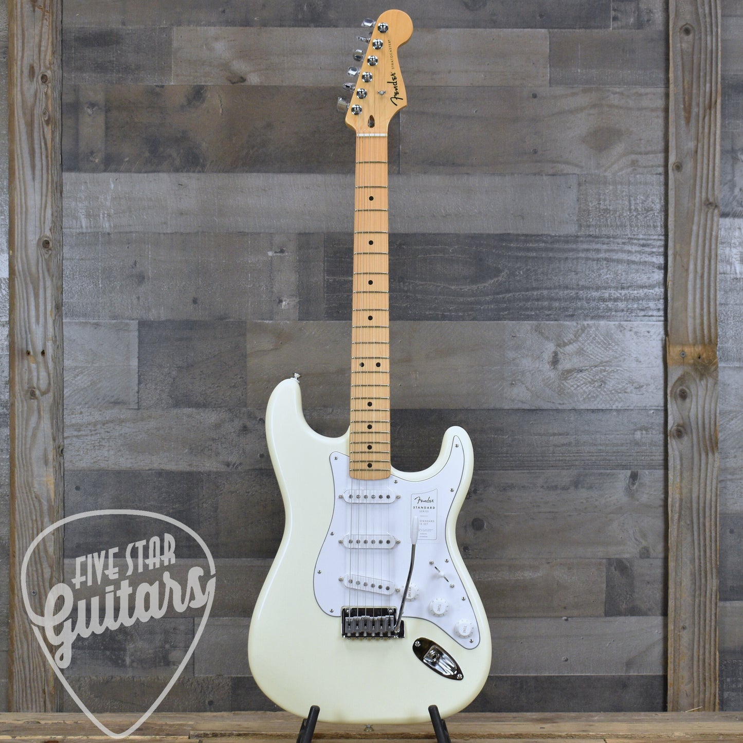 Fender Standard Stratocaster Maple Fingerboard - Olympic White