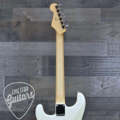 Fender Standard Stratocaster Maple Fingerboard - Olympic White