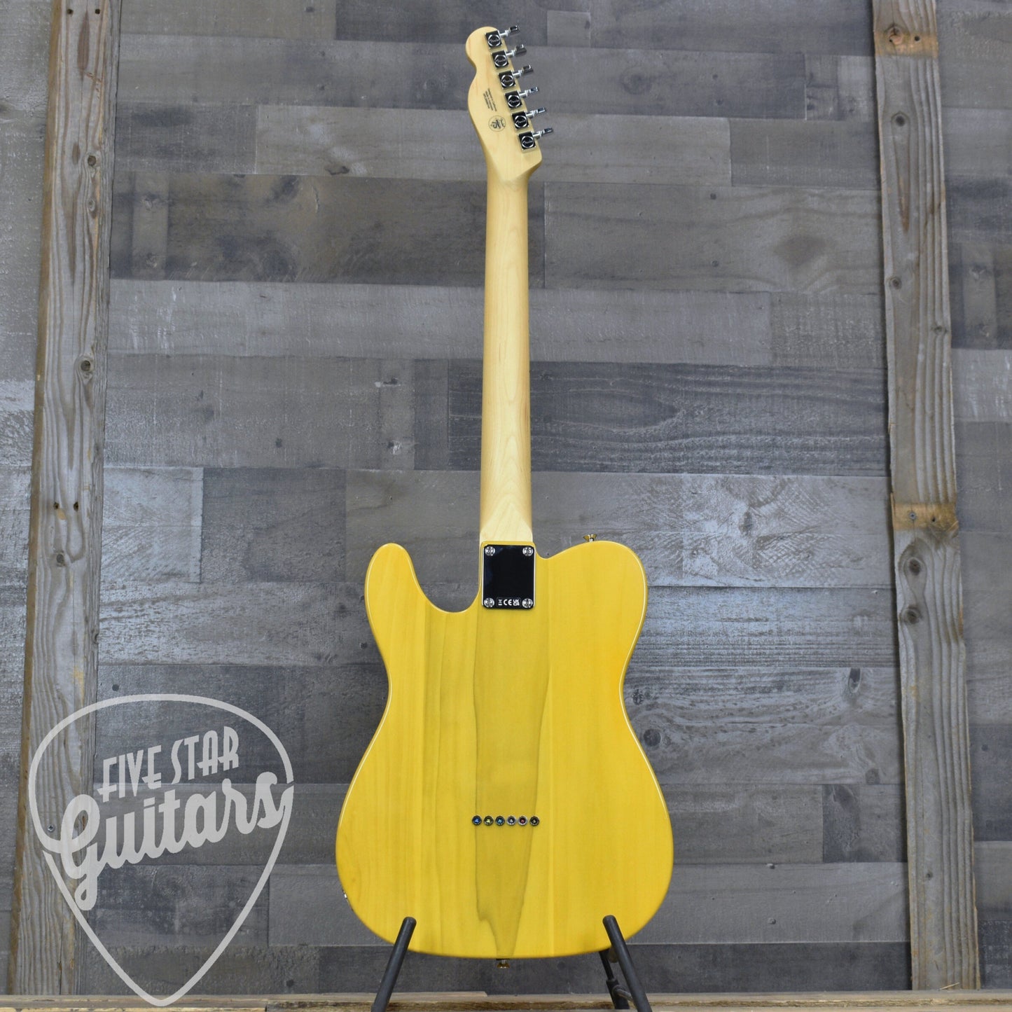 Fender Standard Telecaster Maple Fingerboard - Butterscotch Blonde