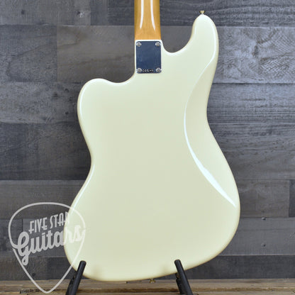 Fender Vintera  III Early 60s Bass VI - Olympic White with Gigbag