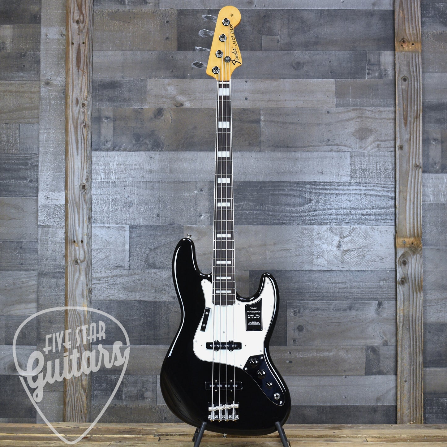 Fender Vintera III Early 70s Jazz Bass - Black with Gigbag