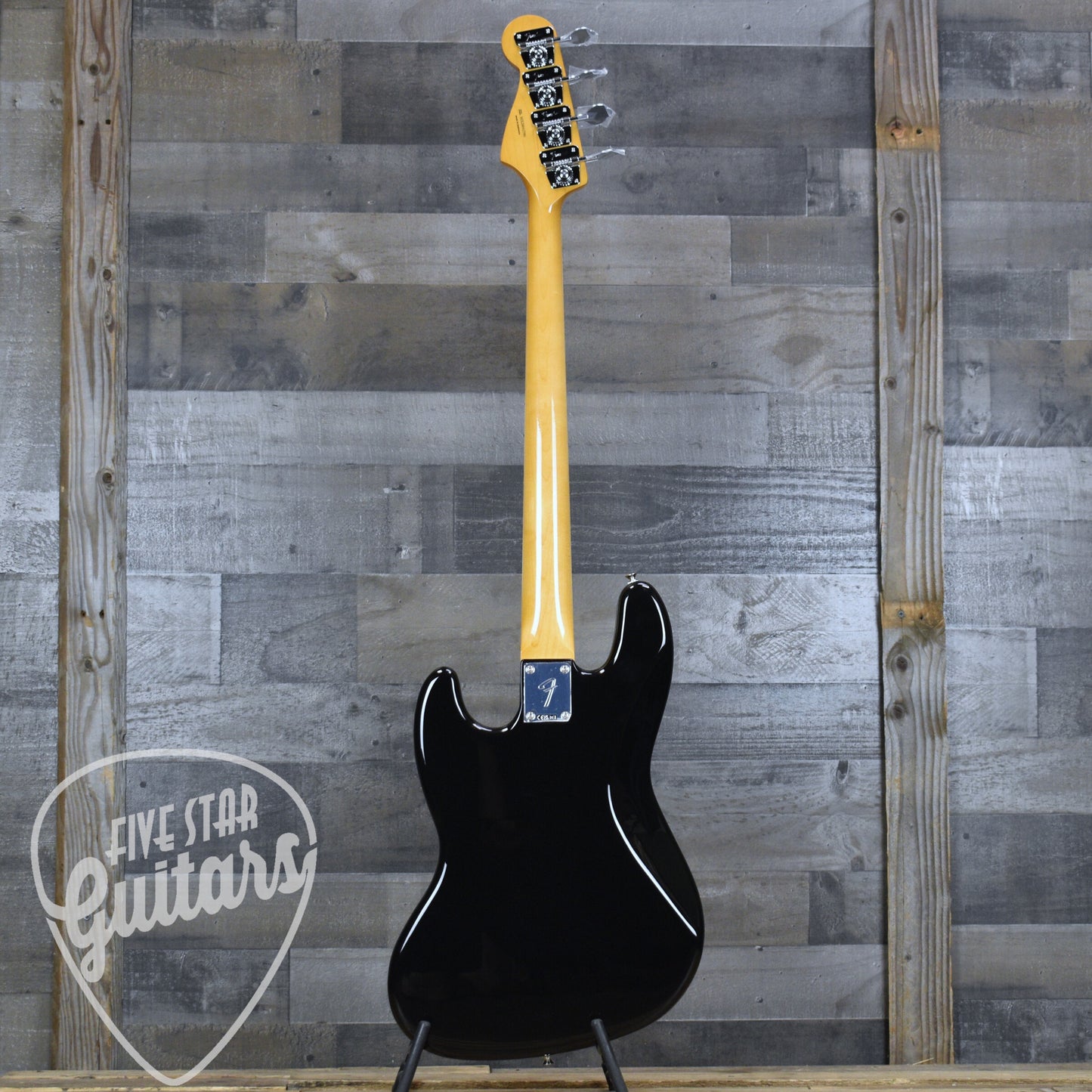 Fender Vintera III Early 70s Jazz Bass - Black with Gigbag