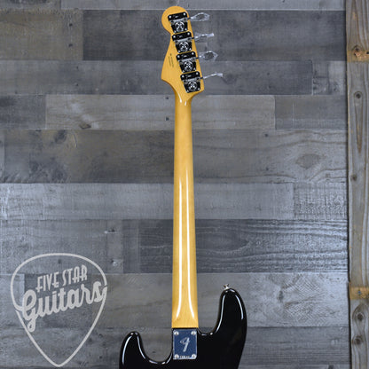 Fender Vintera III Early 70s Jazz Bass - Black with Gigbag