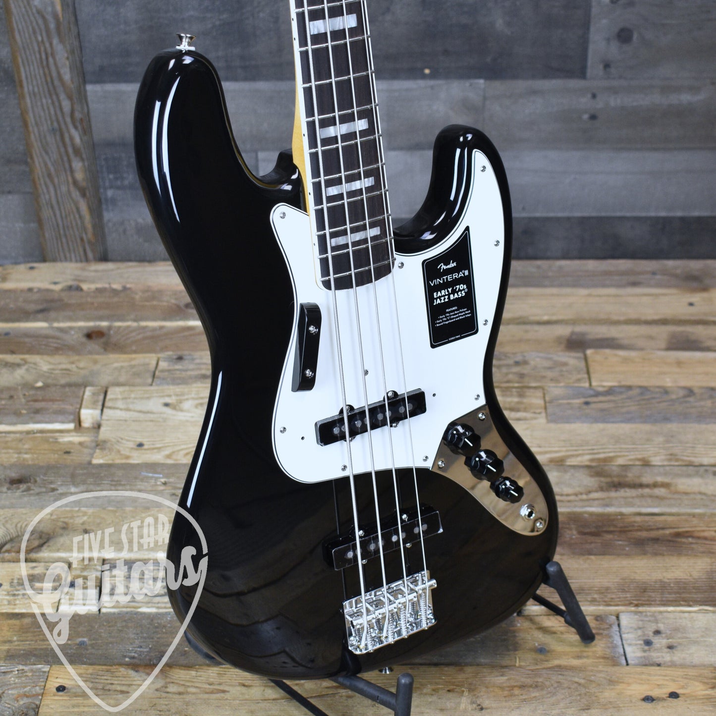 Fender Vintera III Early 70s Jazz Bass - Black with Gigbag