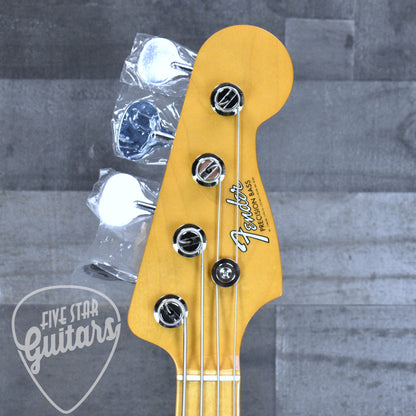 Fender Vintera III Late 60s Precision Bass - Lake Placid Blue with Gigbag