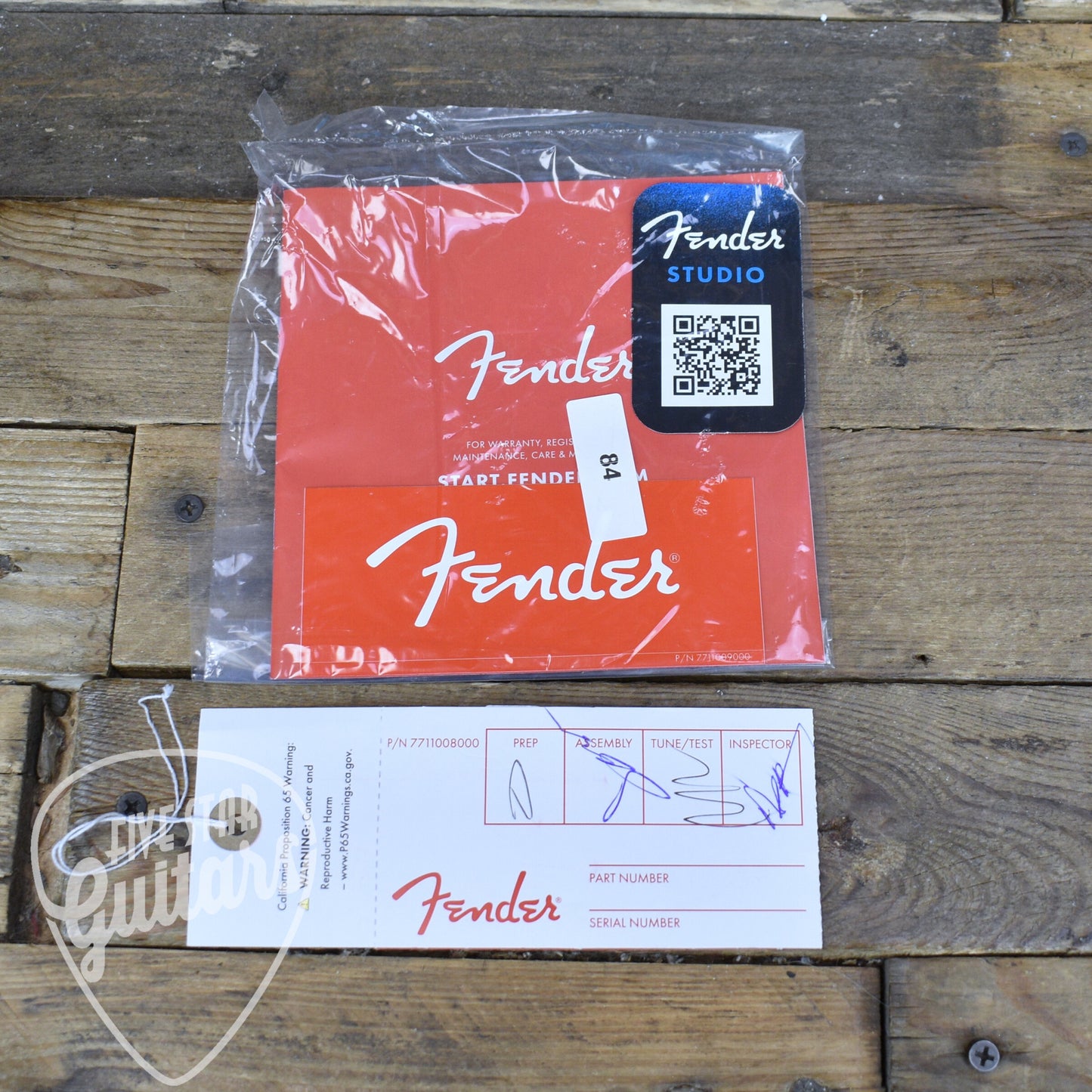 Fender Vintera III Late 60s Precision Bass - Lake Placid Blue with Gigbag