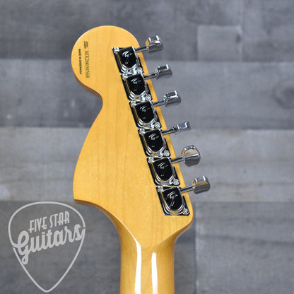 Fender Vintera III Late 60s Stratocaster - Olympic White with Gigbag