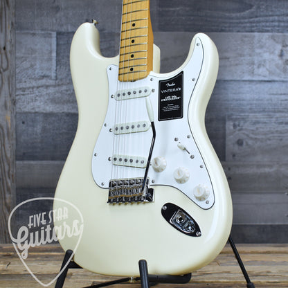Fender Vintera III Late 60s Stratocaster - Olympic White with Gigbag