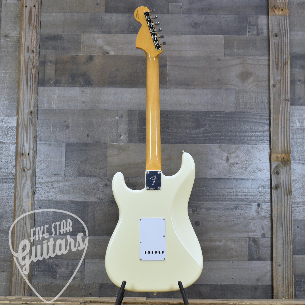 Fender Vintera III Late 60s Stratocaster - Olympic White with Gigbag