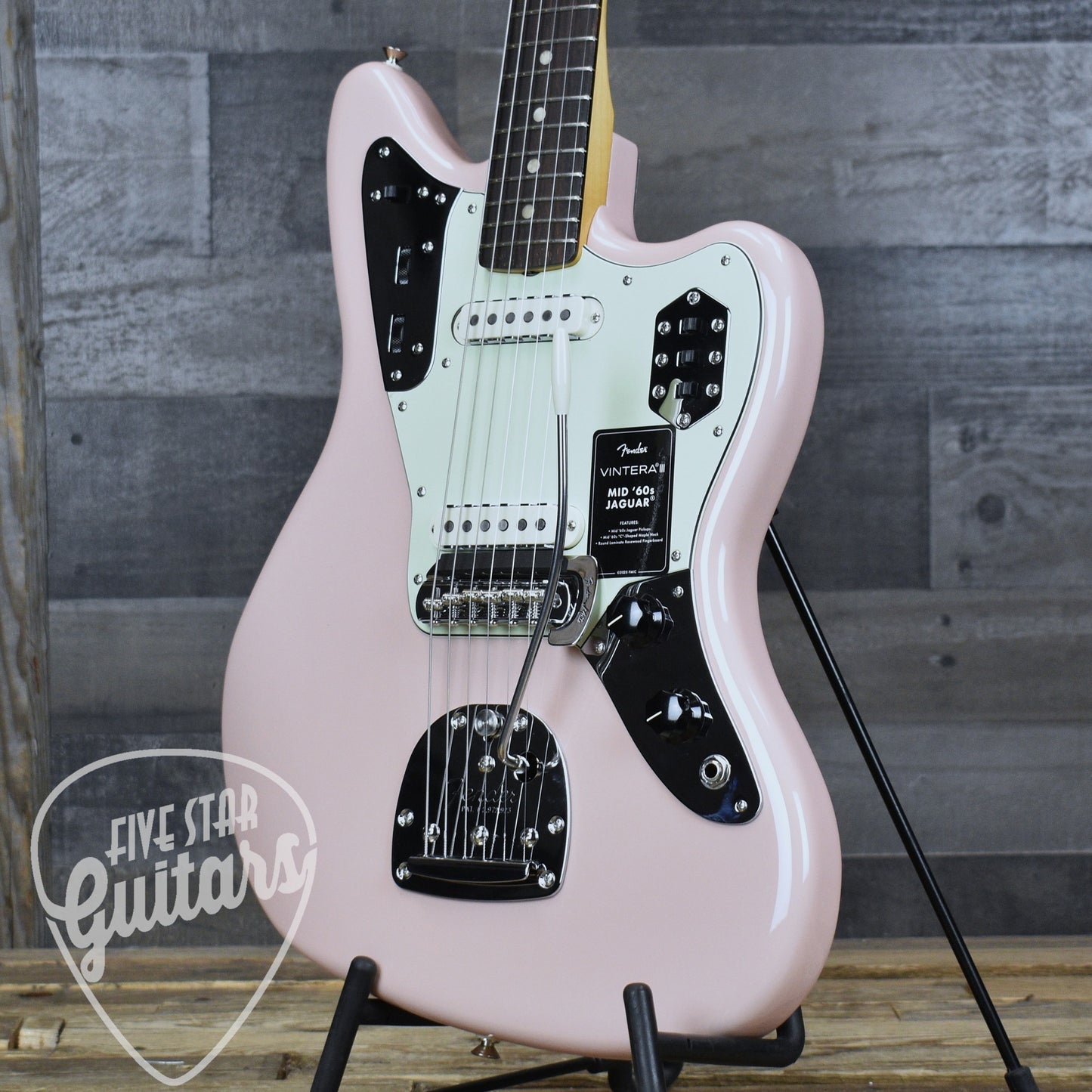Fender Vintera  III Mid 60s Jaguar - Shell Pink with Gigbag