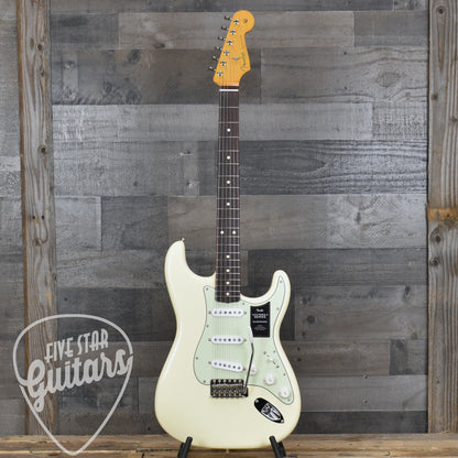 Fender Vintera II '60s Stratocaster Rosewood Fingerboard - Olympic White with Gigbag