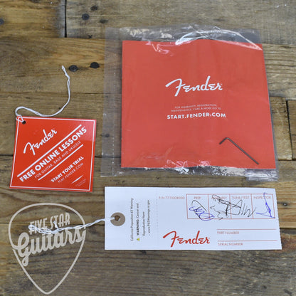 Fender Vintera II '60s Stratocaster Rosewood Fingerboard - Olympic White with Gigbag