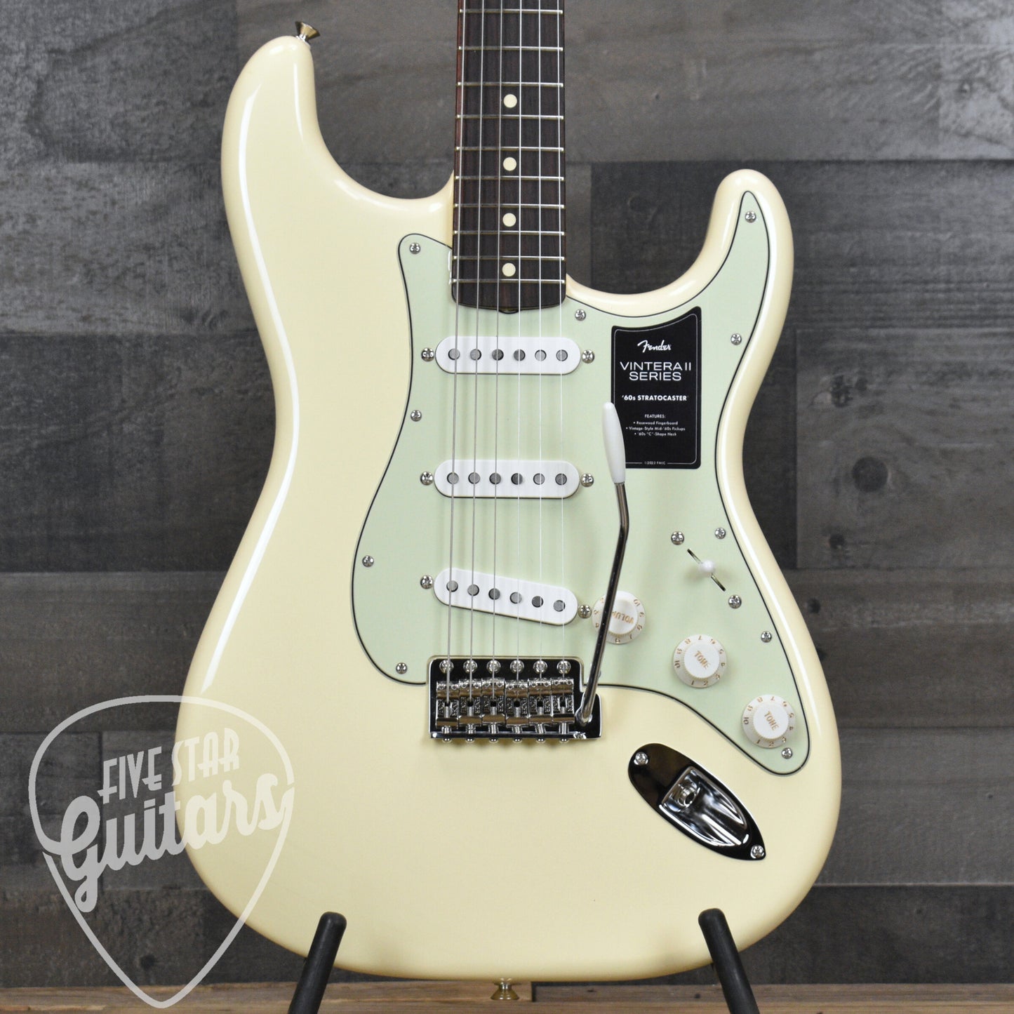 Fender Vintera II '60s Stratocaster Rosewood Fingerboard - Olympic White with Gigbag