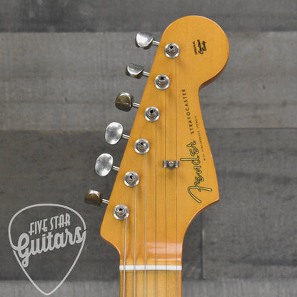 Fender Vintera II Road Worn '60s Stratocaster Maple Fingerboard - Black with Hardshell Case