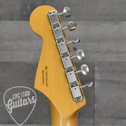 Fender Vintera II Road Worn '60s Stratocaster Maple Fingerboard - Black with Hardshell Case