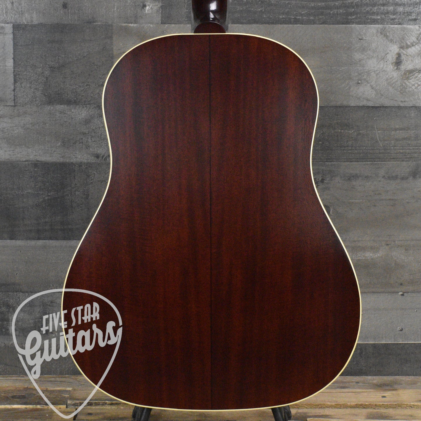 Gibson 1942 Banner J-45 -  Vintage Sunburst with Hard Shell Case