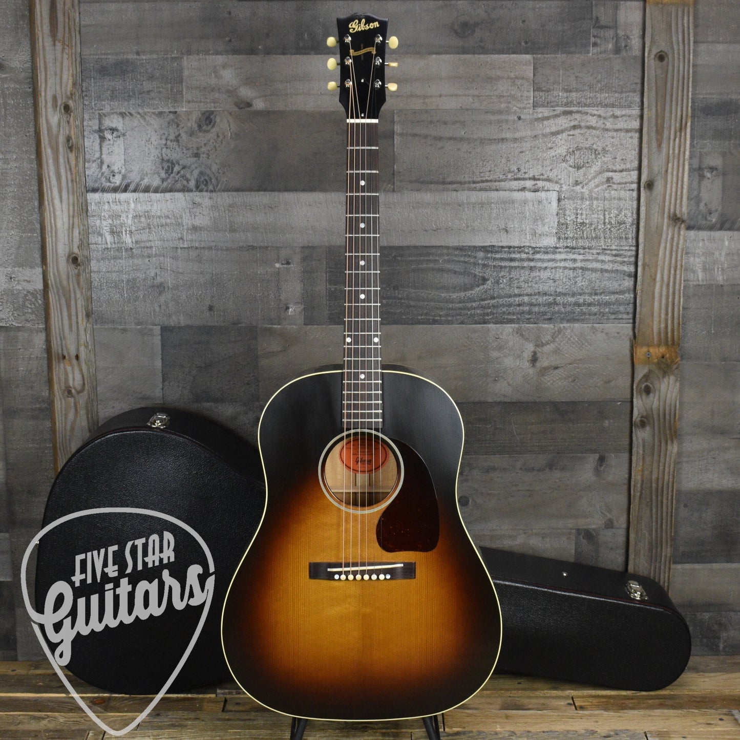 Gibson 1942 Banner J-45 -  Vintage Sunburst with Hard Shell Case