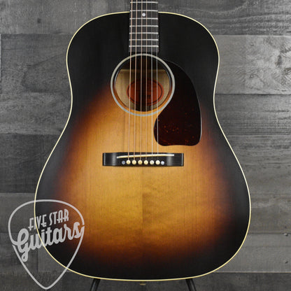 Gibson 1942 Banner J-45 -  Vintage Sunburst with Hard Shell Case