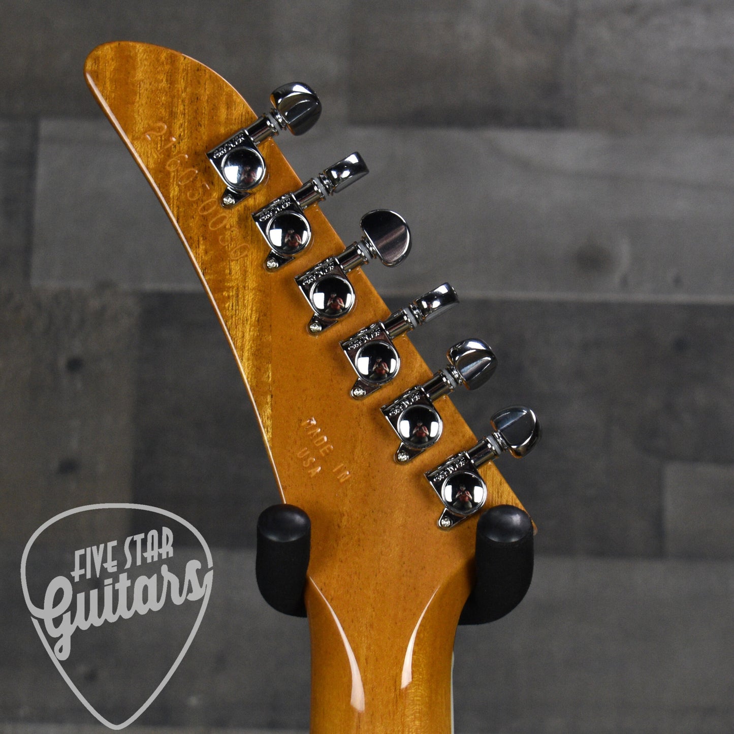 Gibson 70s Explorer - Antique Natural with Hard Shell Case