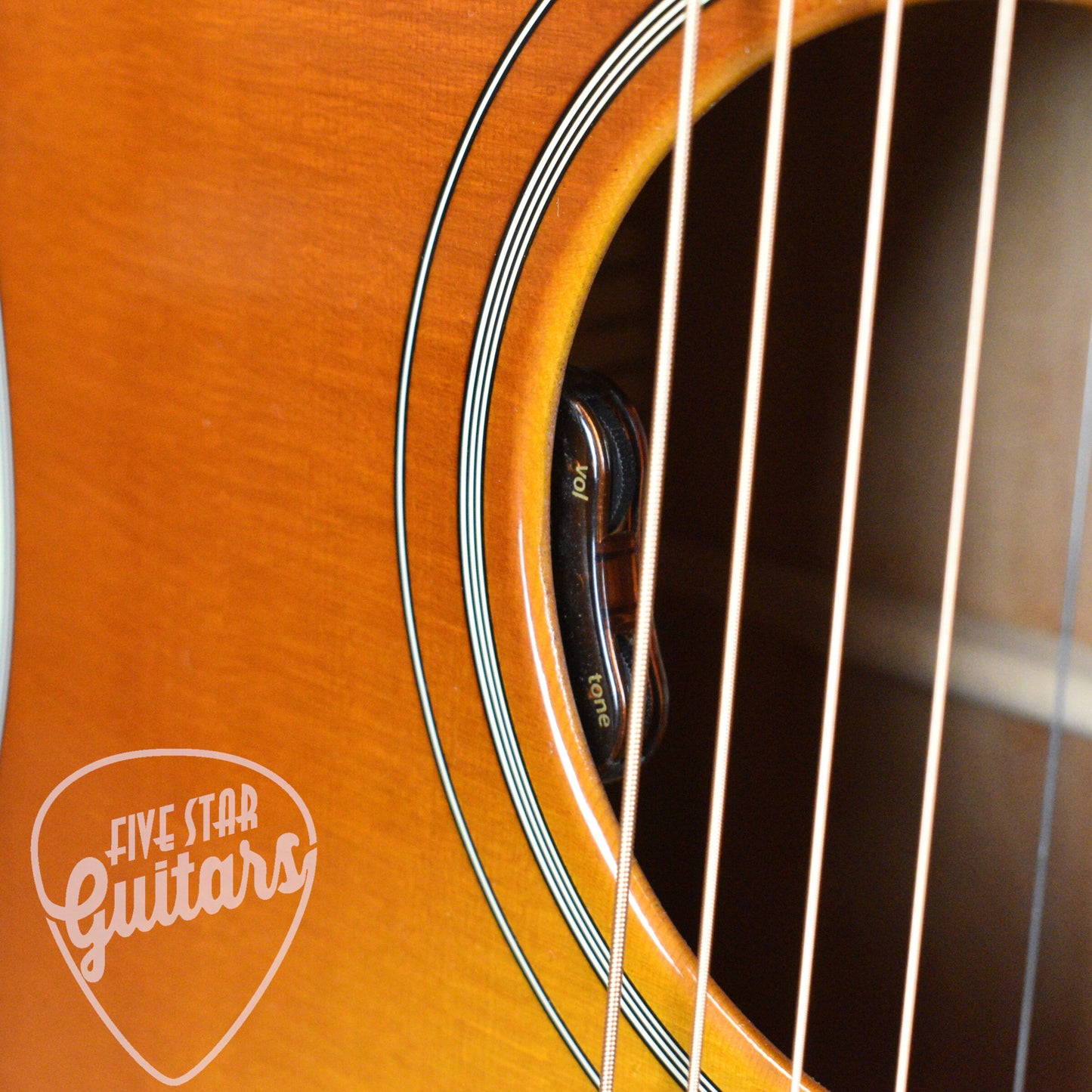 Gibson Hummingbird Original - Heritage Cherry Sunburst with Hard Shell Case