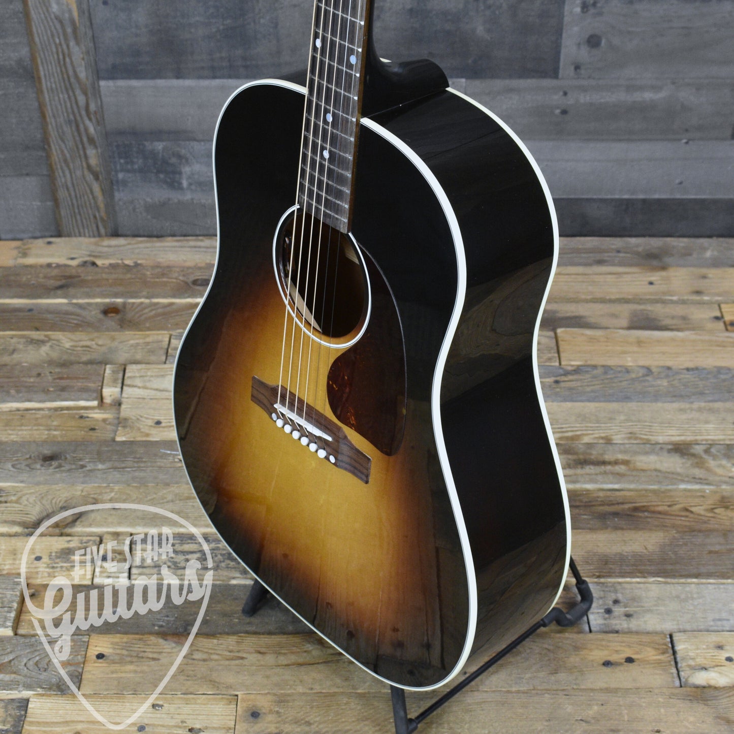Gibson J-45 Standard - Vintage Sunburst with Hard Shell Case