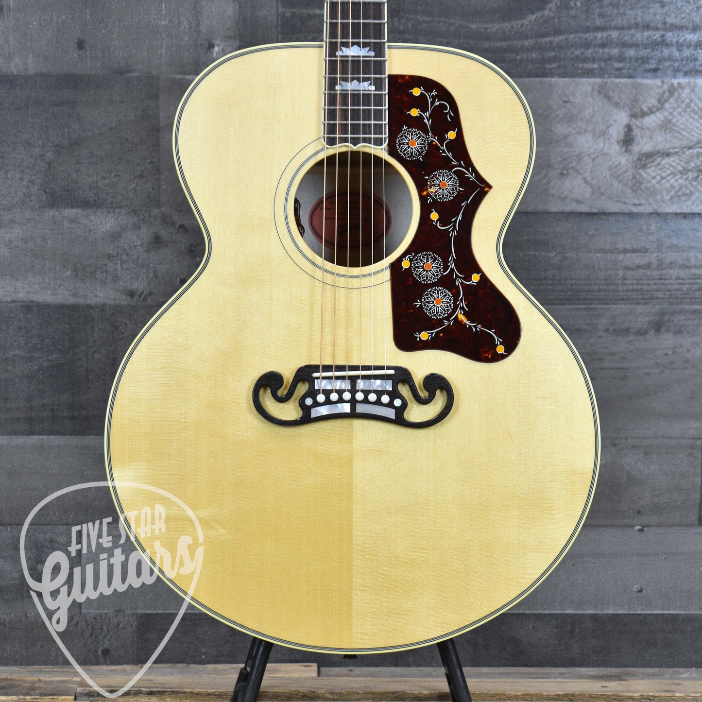 Gibson SJ-200 Original - Antique Natural with Hard Shell Case