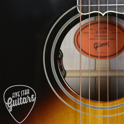 Gibson SJ-200 Original - Vintage Sunburst with Hard Shell Case