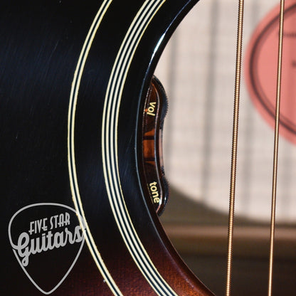 Gibson SJ-200 Original - Vintage Sunburst with Hard Shell Case