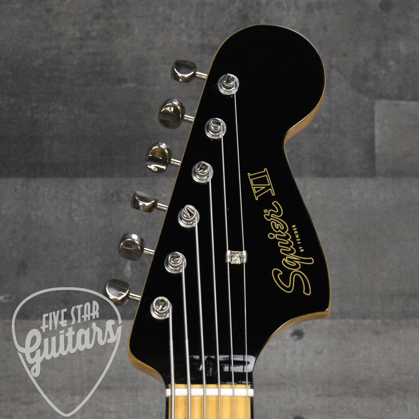 Limited Edition Squier Classic Vibe Bass VI Maple Fingerboard Black Pickguard Matching Headstock - Black