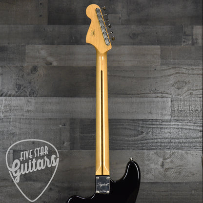 Limited Edition Squier Classic Vibe Bass VI Maple Fingerboard Black Pickguard Matching Headstock - Black
