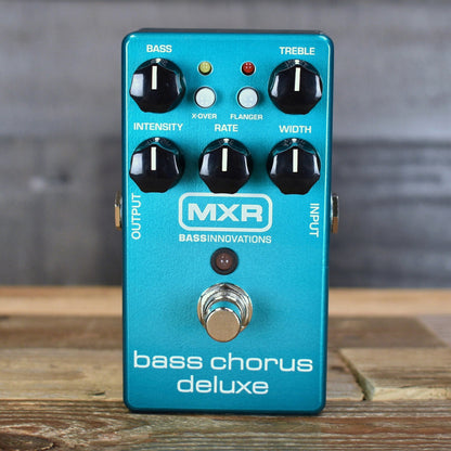 MXR M83 Bass Chorus Deluxe
