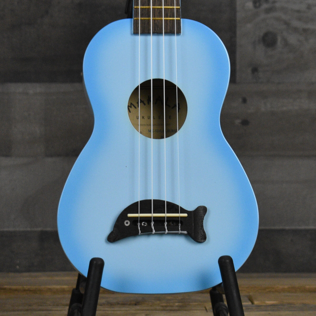 Makala Dolphin Ukulele Light Blue Burst