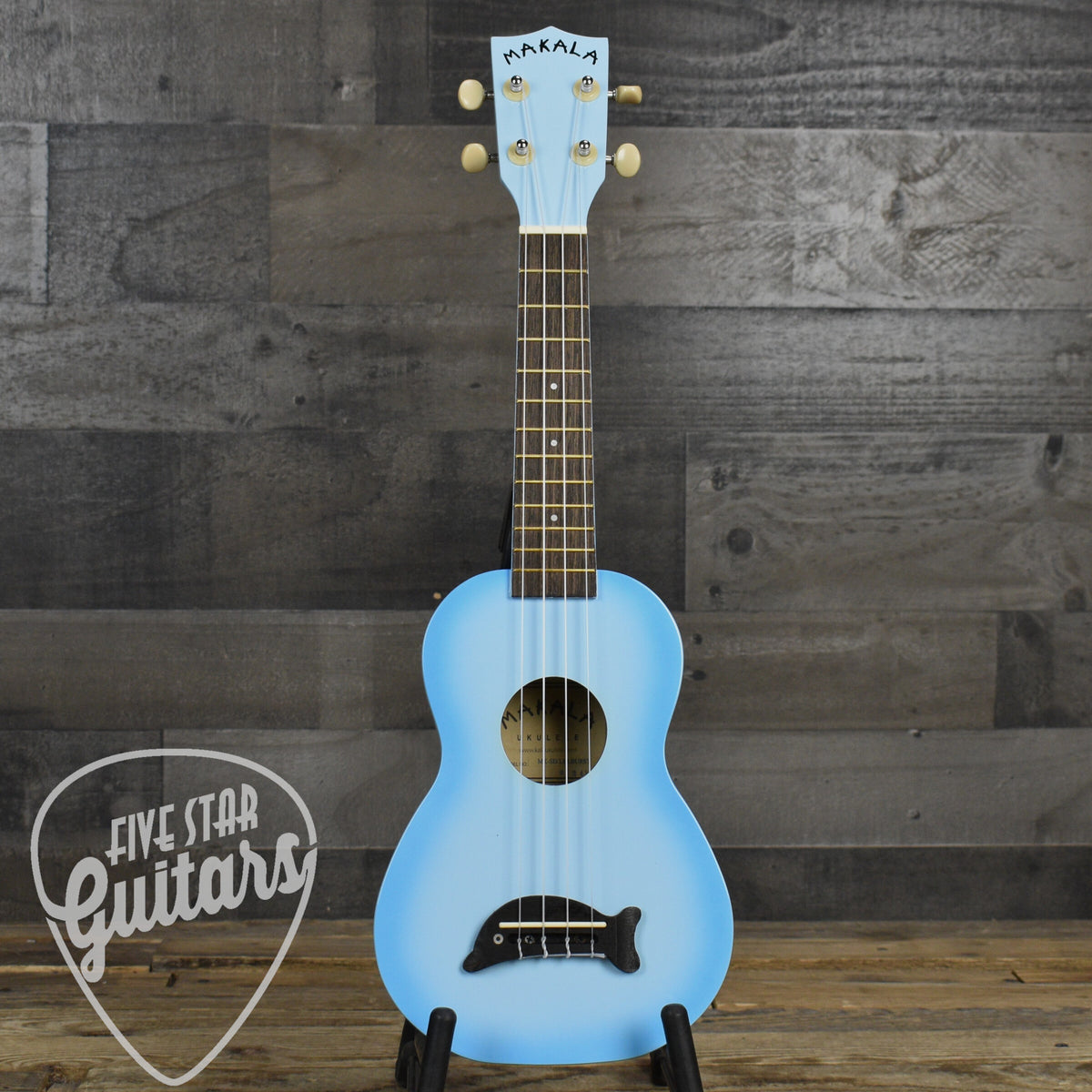 Makala Dolphin Ukulele Light Blue Burst