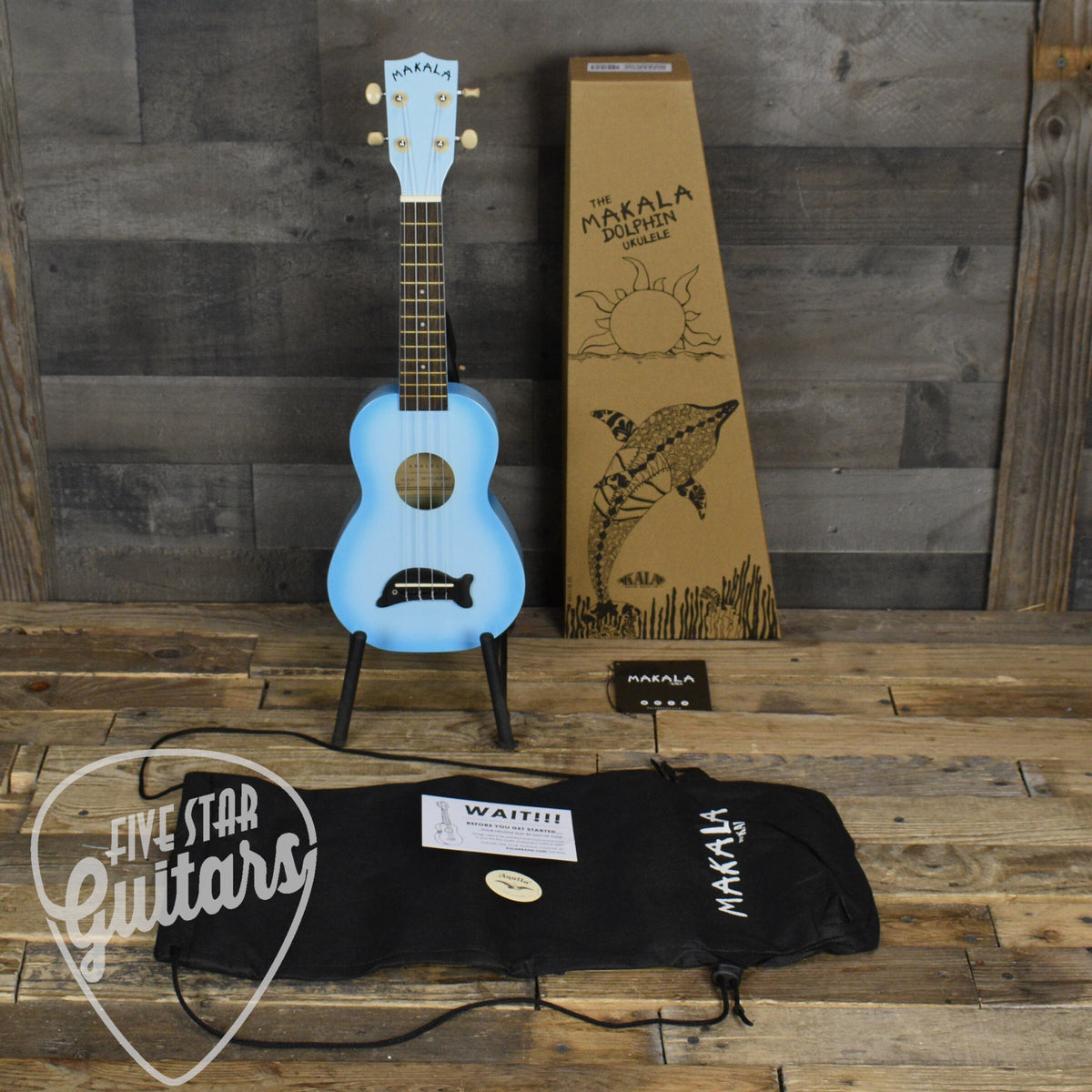 Makala Dolphin Ukulele Light Blue Burst