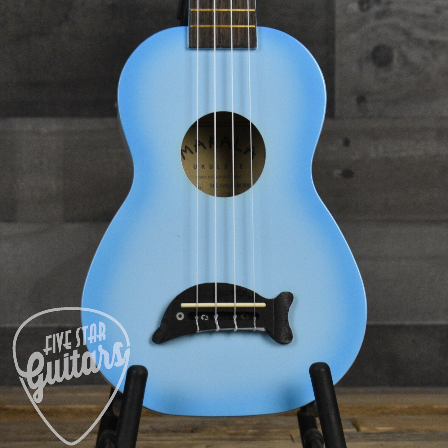 Makala Dolphin Uke Light Blue Burst