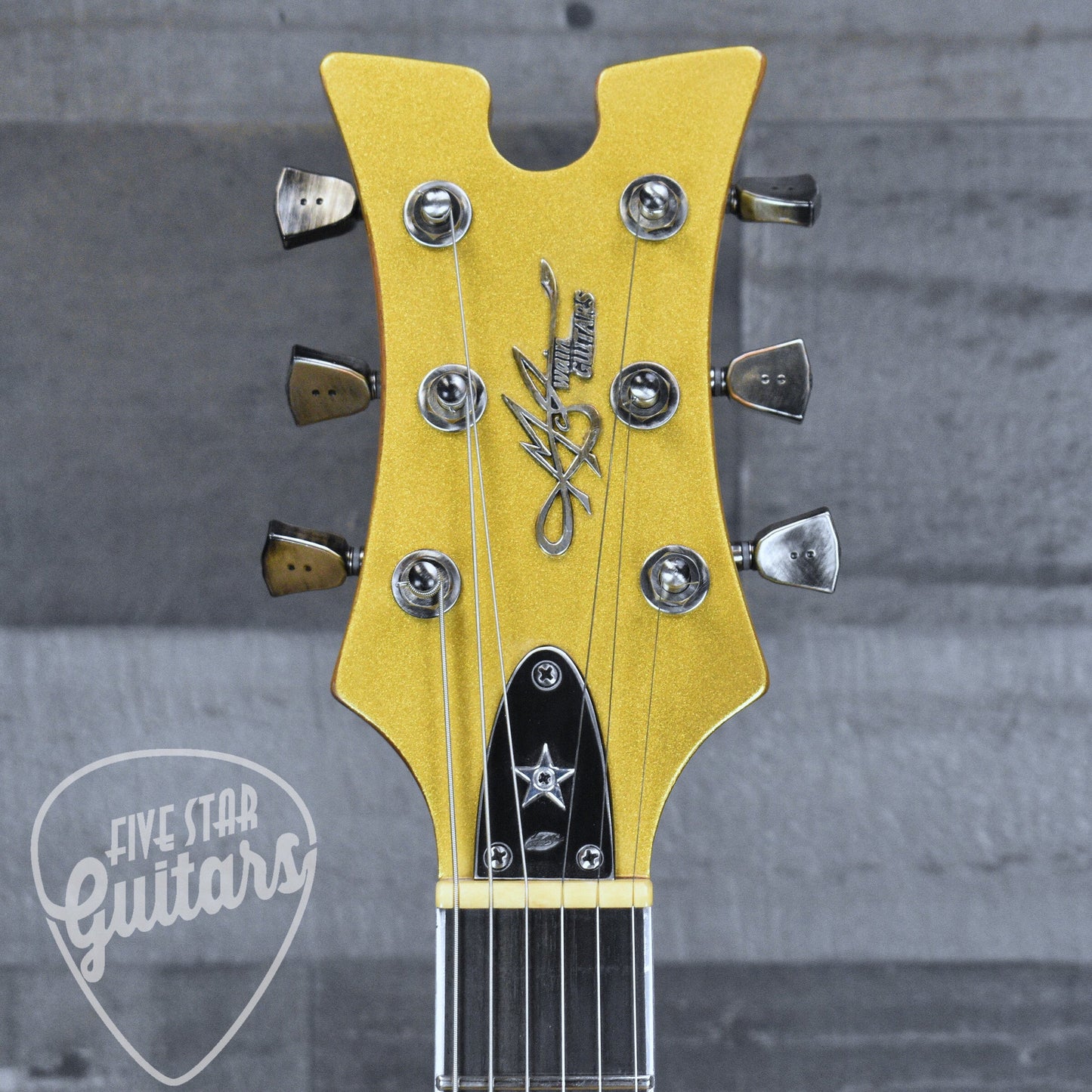 McSwain Guitars "Goldie" - with Hardshell Case