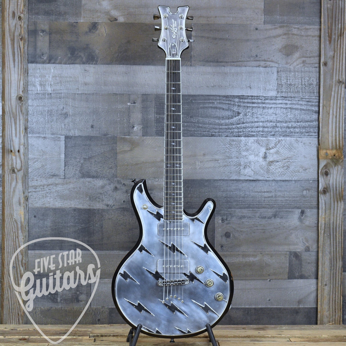 McSwain Guitars "Silver Bolt" - with Hardshell Case